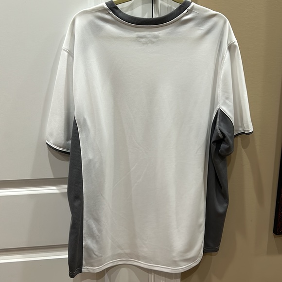 🎉HOST PICK🎉Men’s TEK GEAR Sport Shirt - Picture 4 of 11